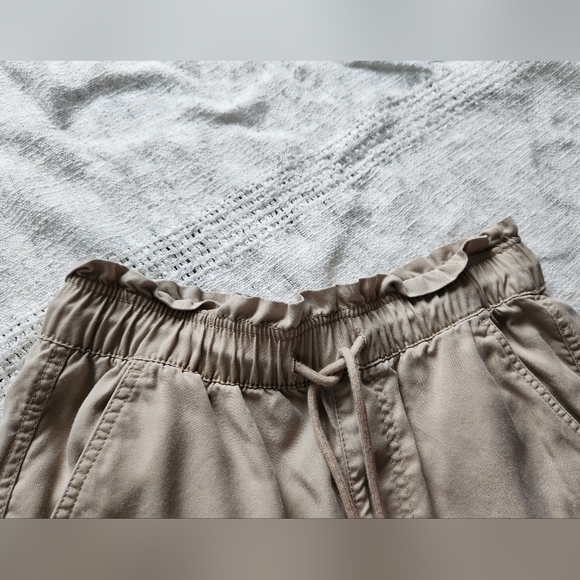 Women's loft Emory pull on shorts size S - Picture 2 of 7